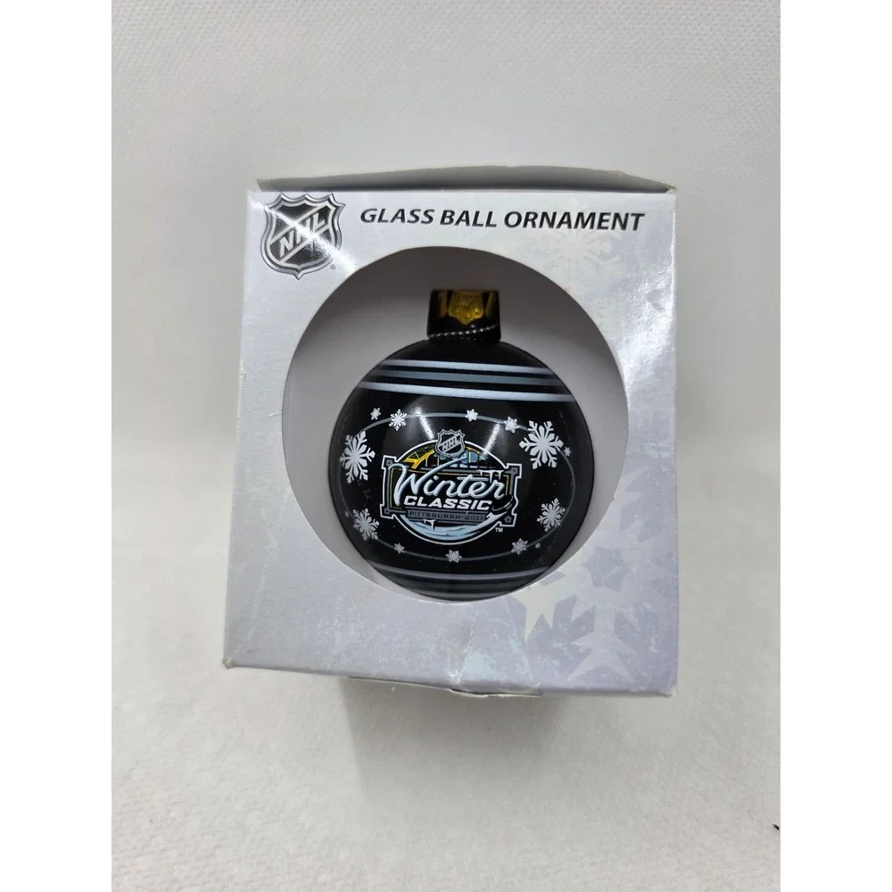 NHL‎ Pittsburgh Penguins Winter Classic 2011 Glass Ball Ornament Forever Coll.